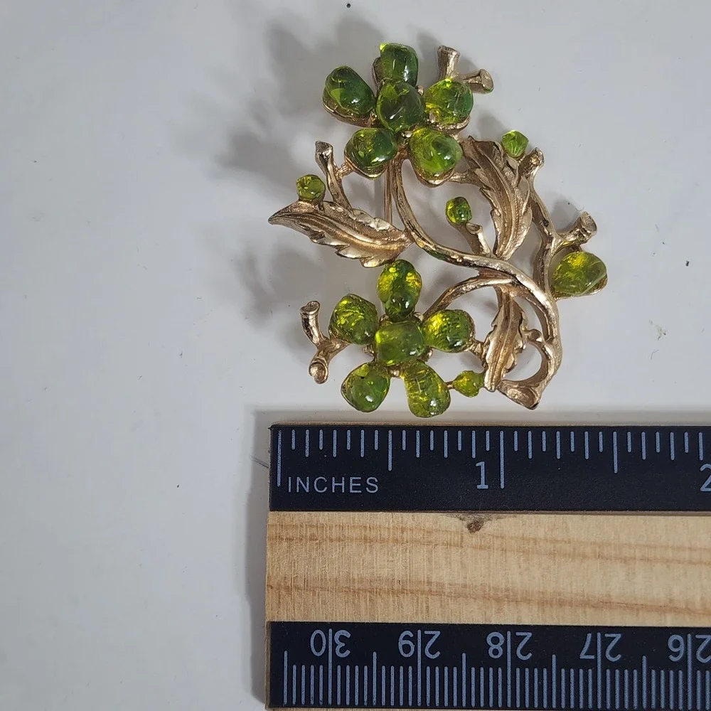 Unbranded vintage gold